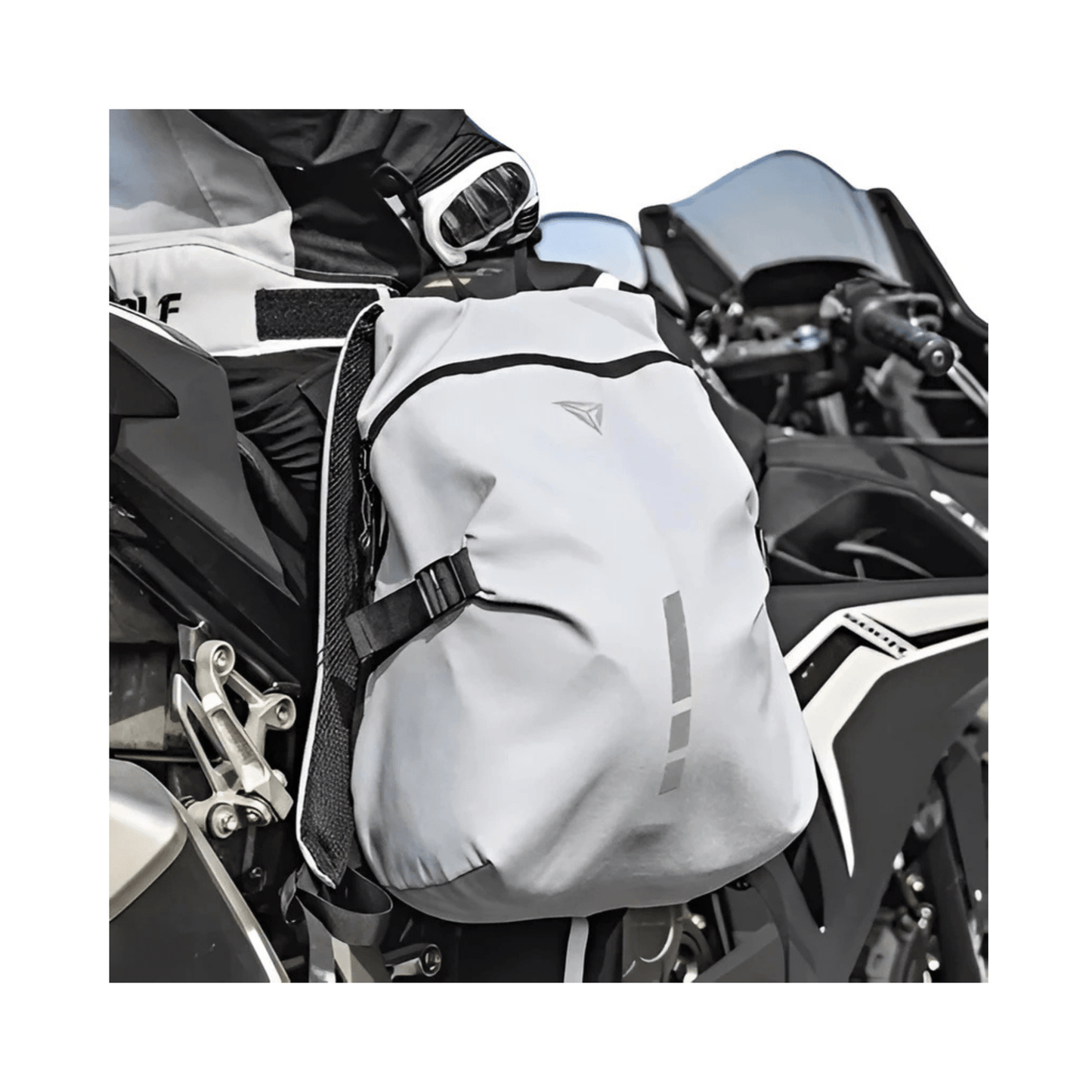 CarryQuest® - Motor Rugzak - Motorfiets Rugzak - Waterdicht 35L met USB Oplaadpoor - Zwart