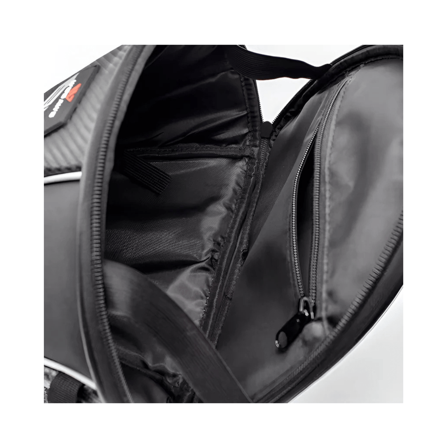 CarryQuest® - Motor Rugzak - Zadeltas Motor - Motorfiets Rugzak - 15L Capaciteit - Zwart