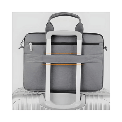 CarryQuest® - Schouderhandtas voor 17 - 17.3 inch Laptops - Hoogwaardig polyester - Zwart