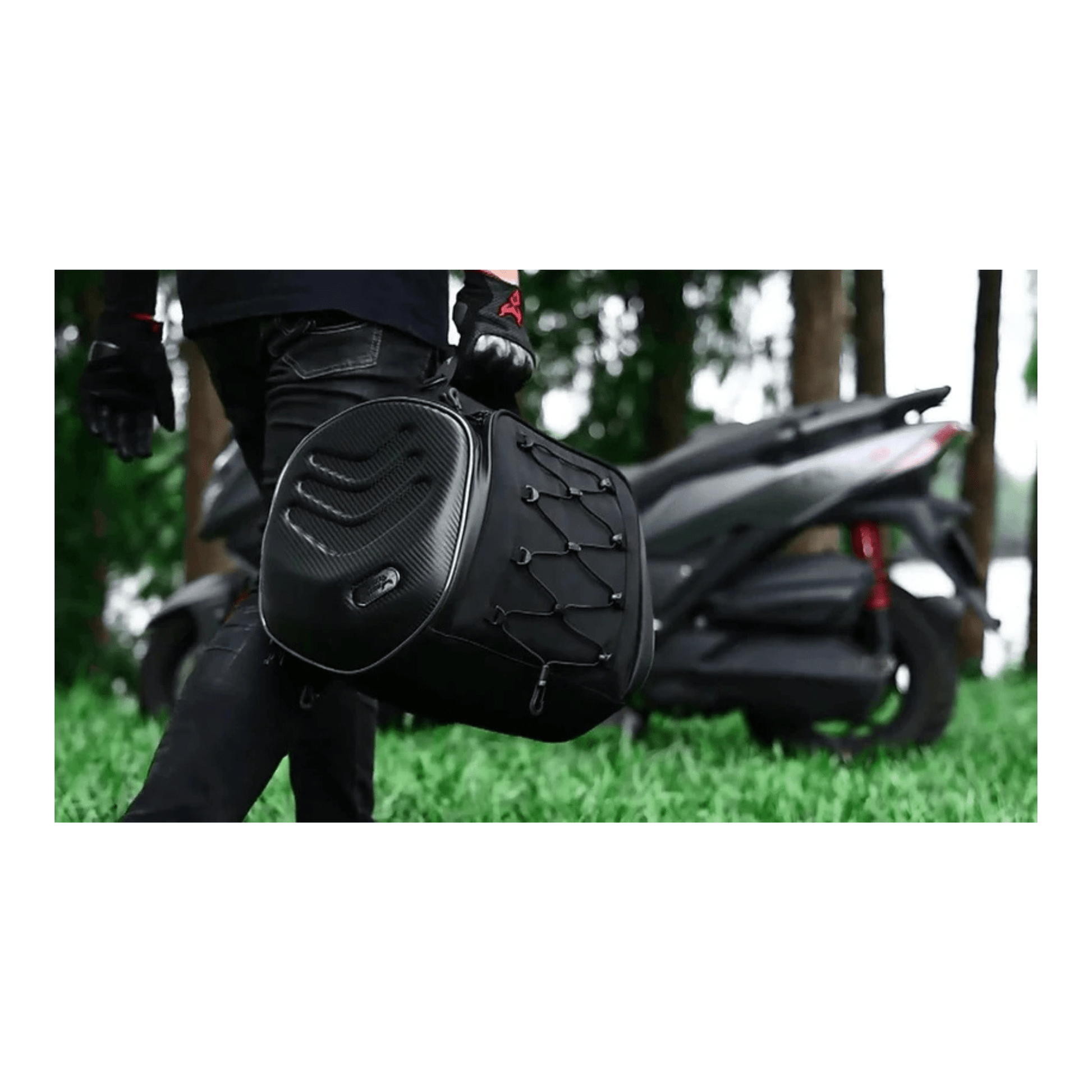 CarryQuest® - Motor Rugzak - Zadeltas Motor - Motorrugzak - 25L Capaciteit + Reflecterende Strips - Rood