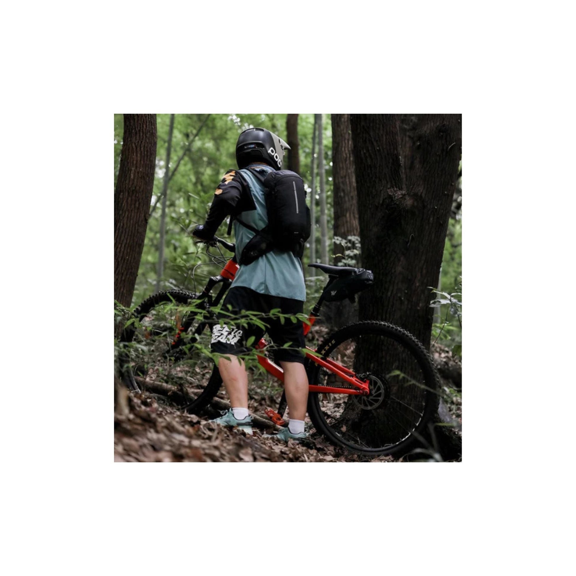 CarryQuest® - Wandel Rugzak 12L - Waterdicht - Backpack Fietsen - Waterzak - Zwart