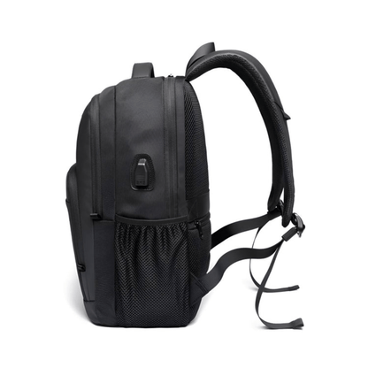 CarryQuest® - Waterdichte Zakelijke Rugzak - 20 - 35L - Laptop Rugzak - Zwart